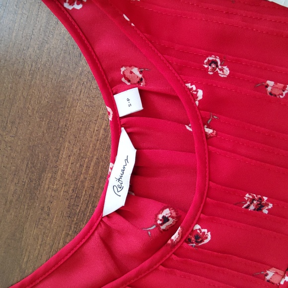 Reitmans Red Floral Blouse - Picture 2 of 8